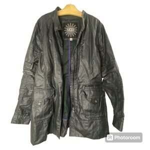 Rare UGG Zip-off Sleeve Hike Walk Travel Windbraker Jacket in Black Size M